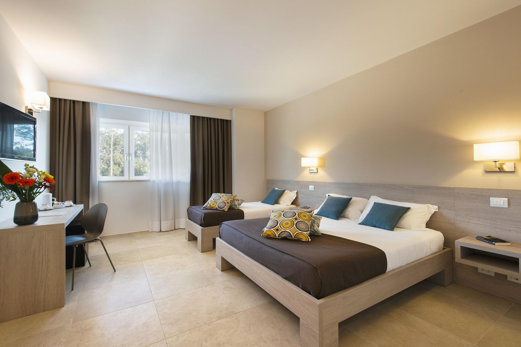 Hotel Dimorae Rooms And Suites - Apartments Чивітанова-Марке Екстер'єр фото