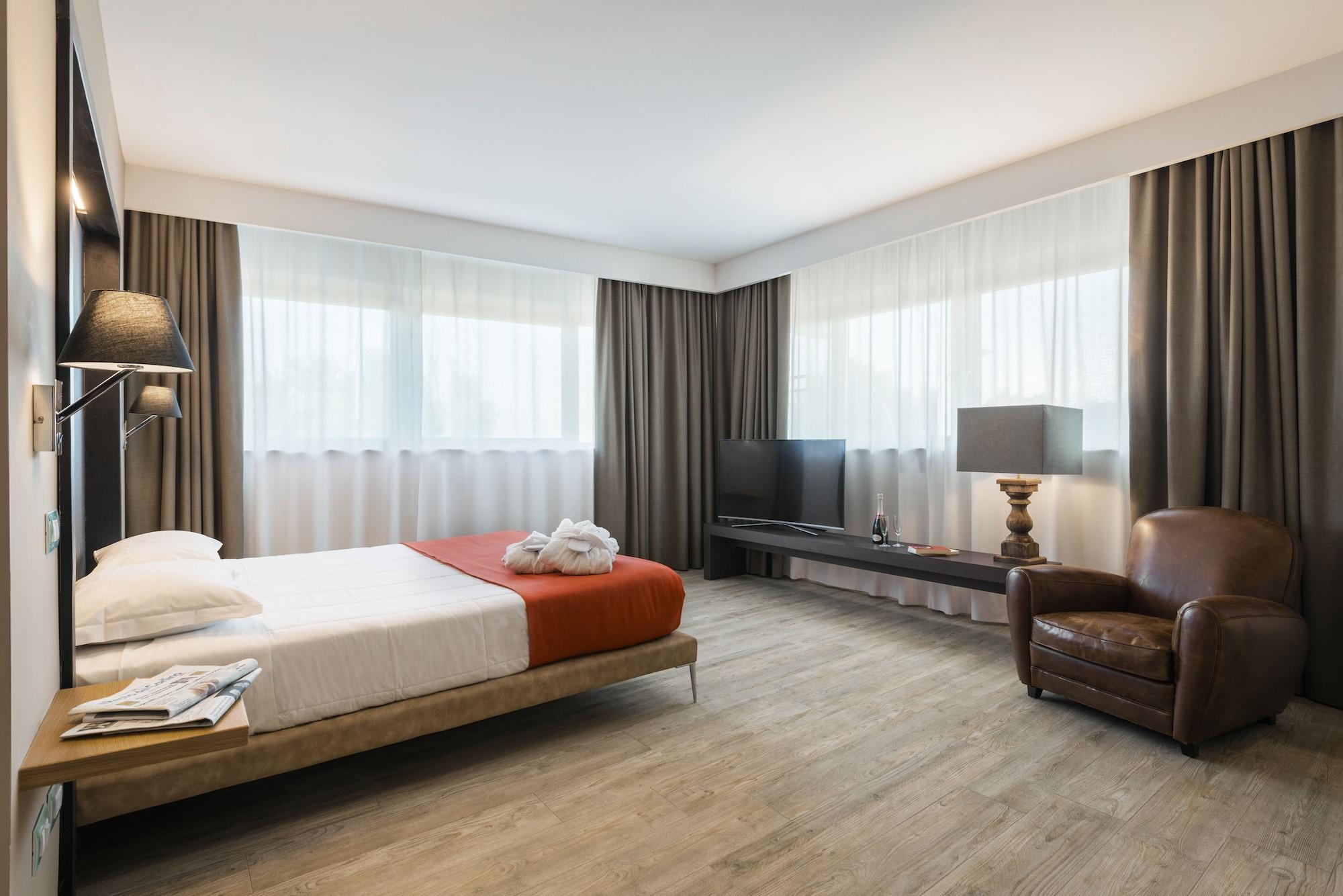 Hotel Dimorae Rooms And Suites - Apartments Чивітанова-Марке Екстер'єр фото
