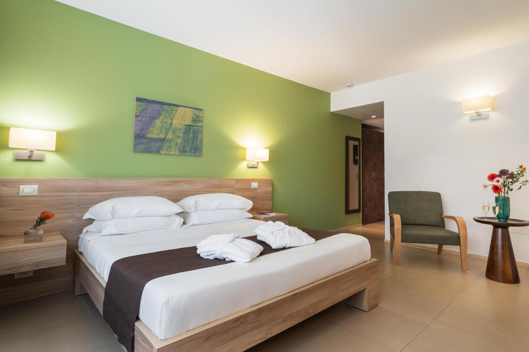 Hotel Dimorae Rooms And Suites - Apartments Чивітанова-Марке Екстер'єр фото