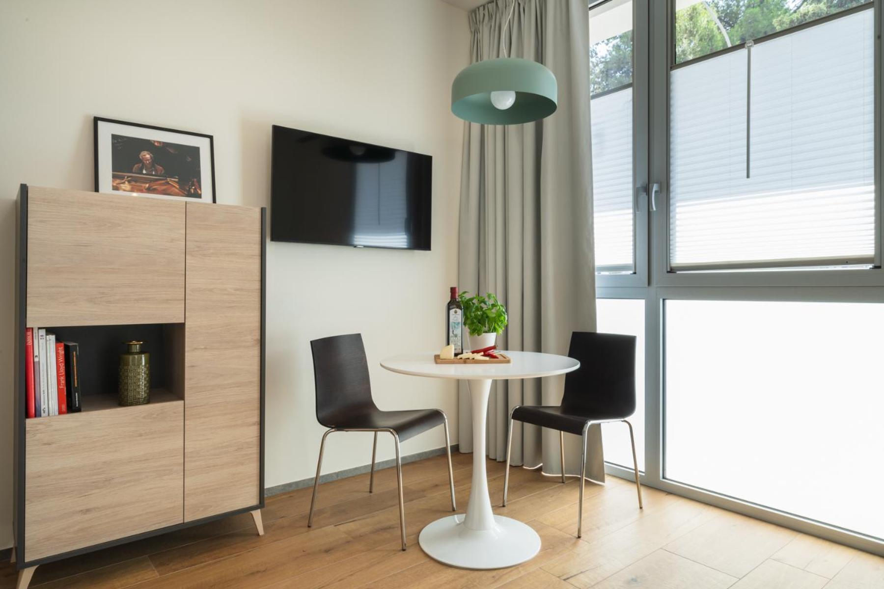 Hotel Dimorae Rooms And Suites - Apartments Чивітанова-Марке Екстер'єр фото